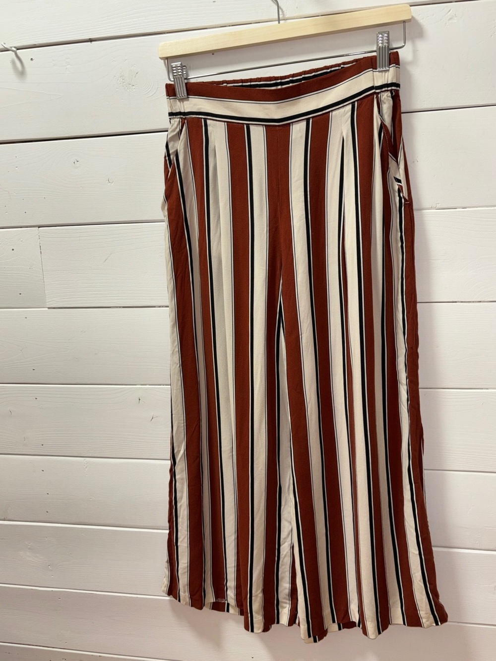 🚨Final price🚨 H&M Striped Wide Leg Pants – Size 6 - Picture 4 of 8